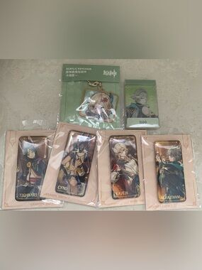 Official Genshin Impact keychain and badges Sumeru Kaveh Alhaitham Cyno Tighnari
